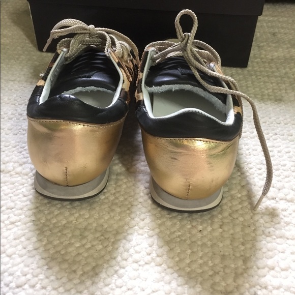 Pour La Victoria Alice Animal Print Sneaker - Picture 4 of 7