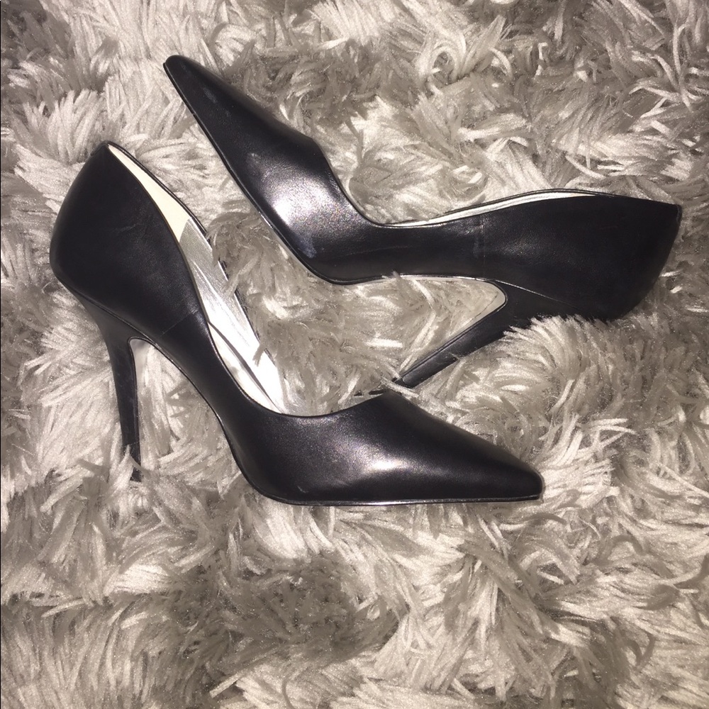 Jessica Simpson black heels