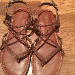Mia sandals