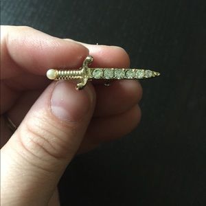 Vintage crystal and pearl dagger pin