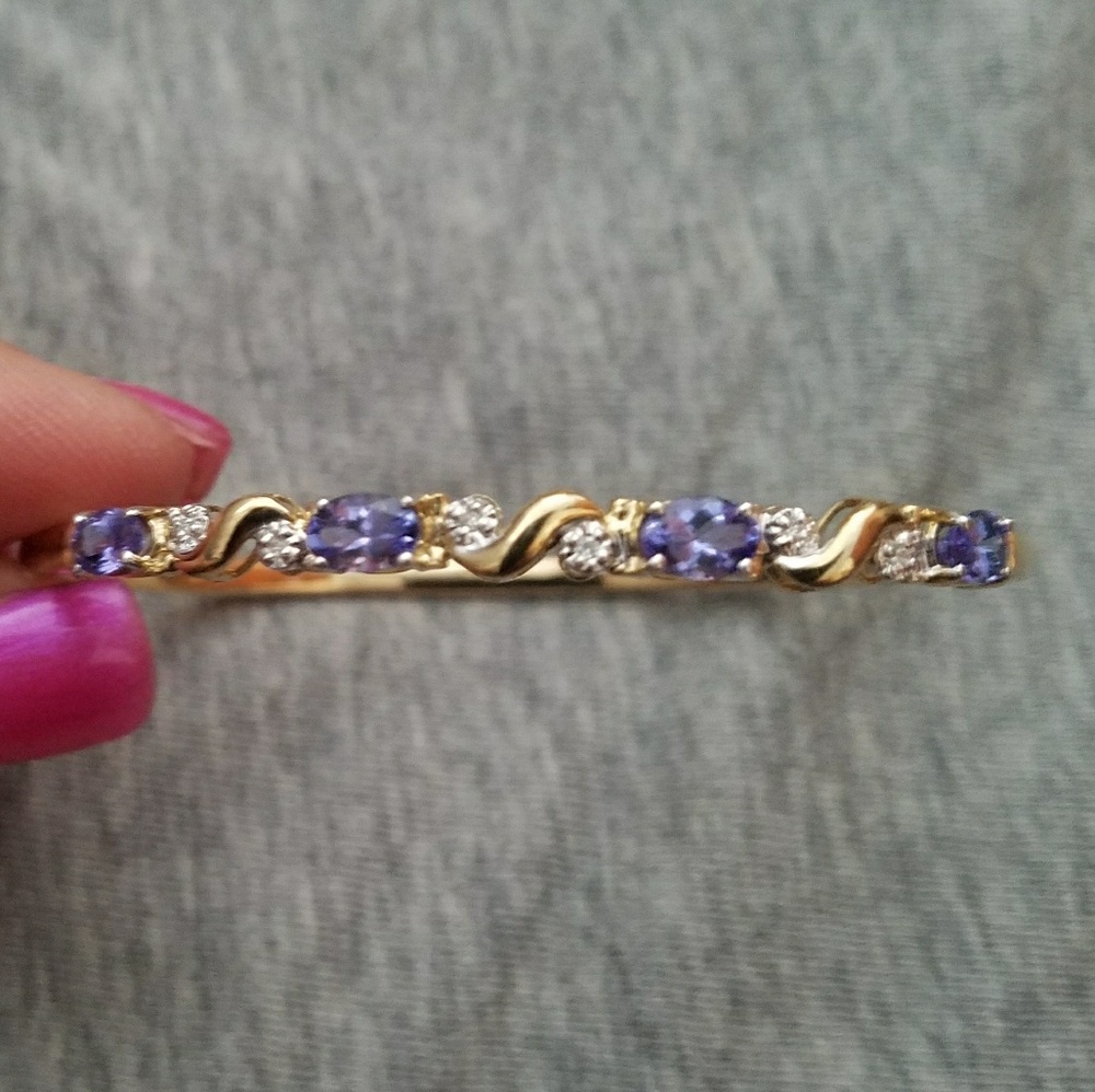 Tanzanite and diamond bracelet