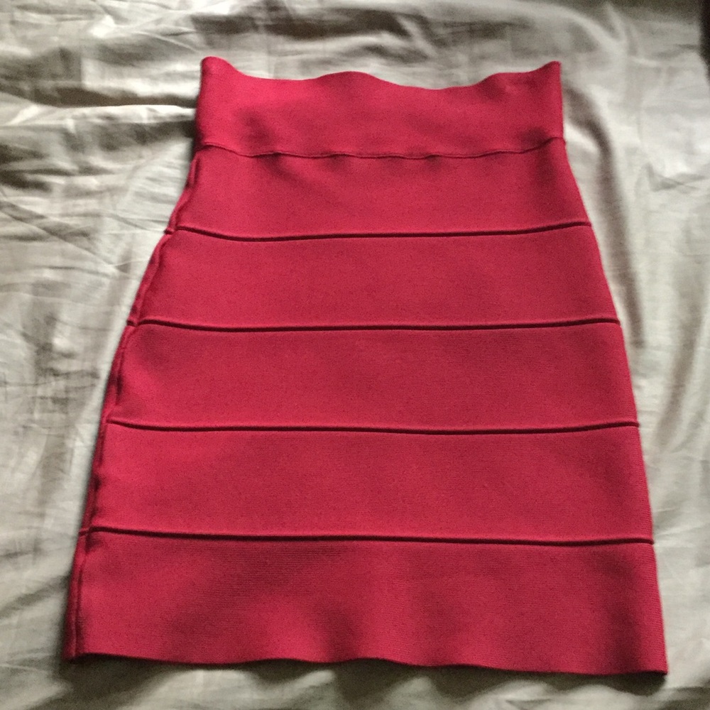 Sexy BCBG  tight skirt!