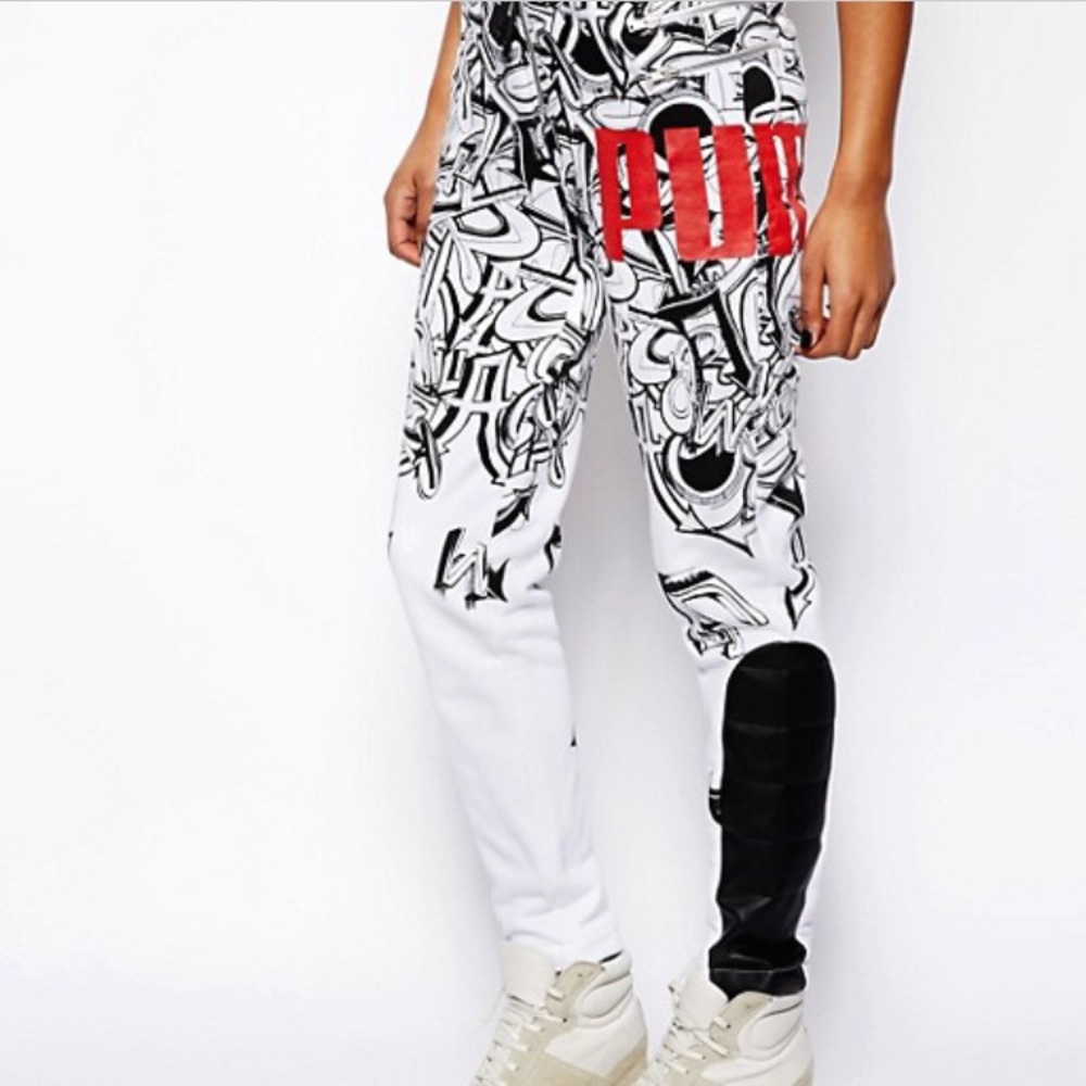 Puma Asos Graffiti Joggers size S