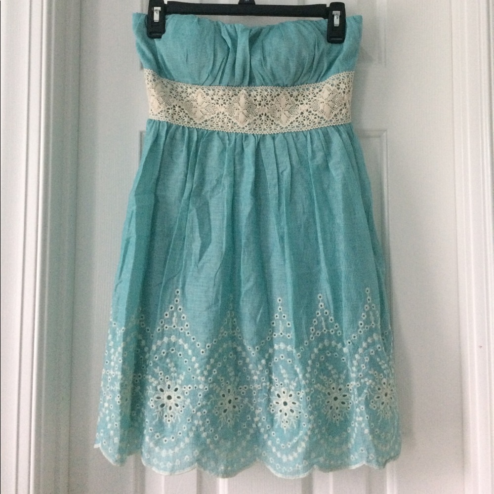 Speechless strapless dress Size 5 Never worn