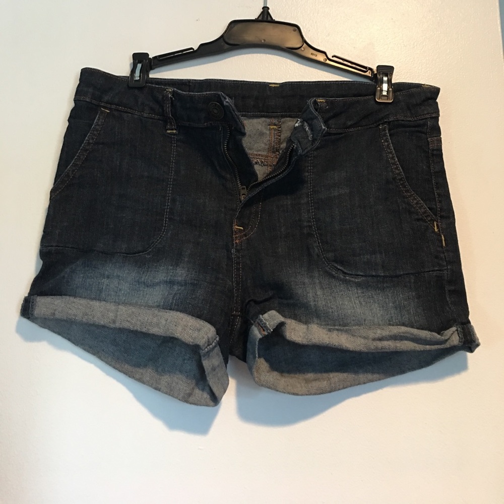 Buffalo David Bitton midrise shorts