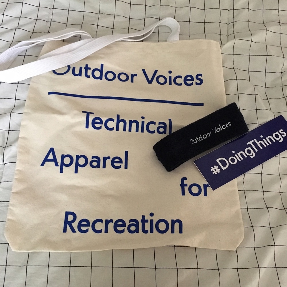 Outdoor Voices headband & cream canvas tote