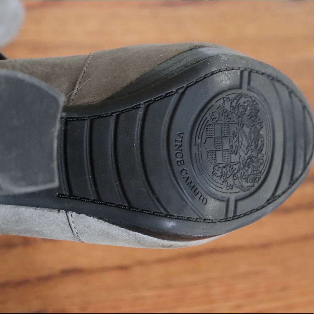 VINCE CAMUTO Boots - Picture 7 of 7