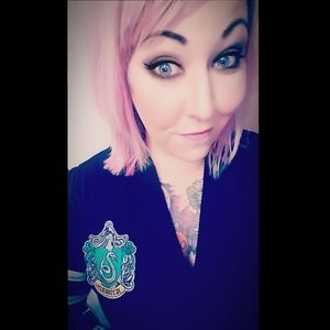 Meet your Posher, Dana