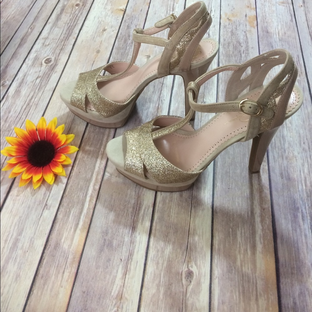 Jessica Simpson heels