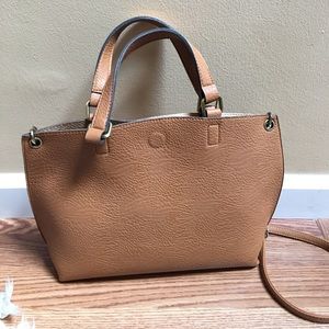 Free People Reversible Vegan Crossbody bag tan