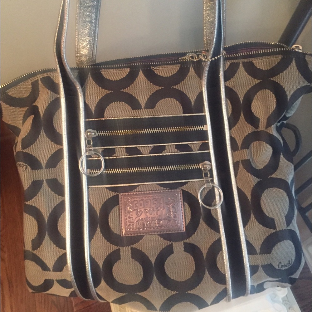 Coach Poppy Tote