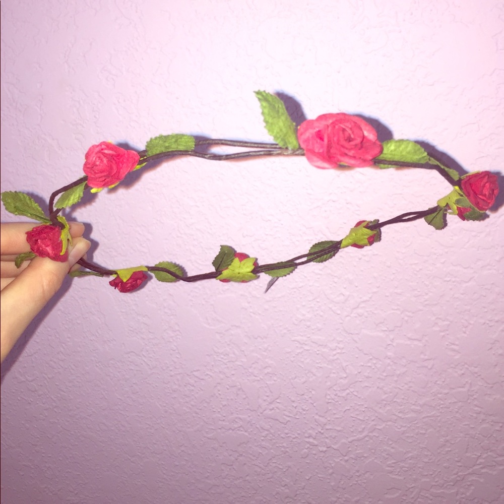 Hair accessory head piece with roses