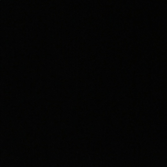 Meet your Posher, Amber - Picture 1 of 1