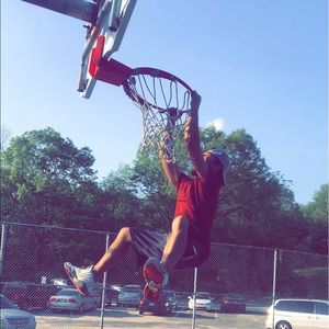 Meet your Posher, Raul