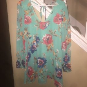 Super cute floral dress! Never worn!