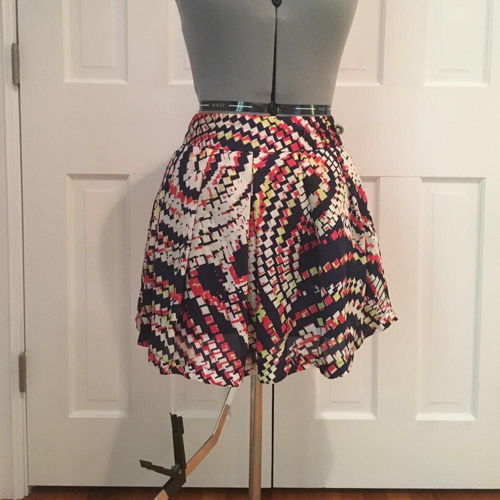 Patterned skirt