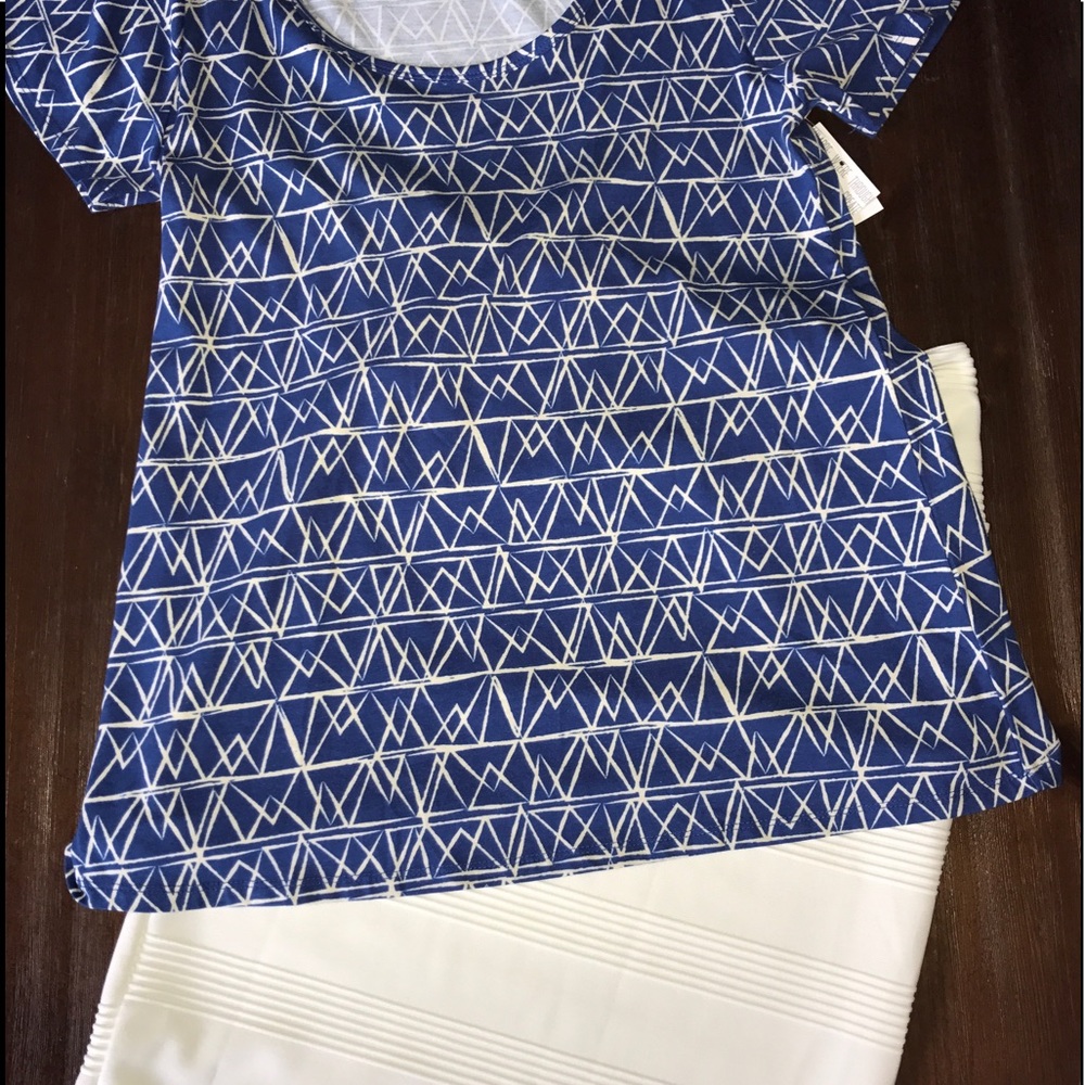 SALE Lularoe white Cassie small & XS Classic T