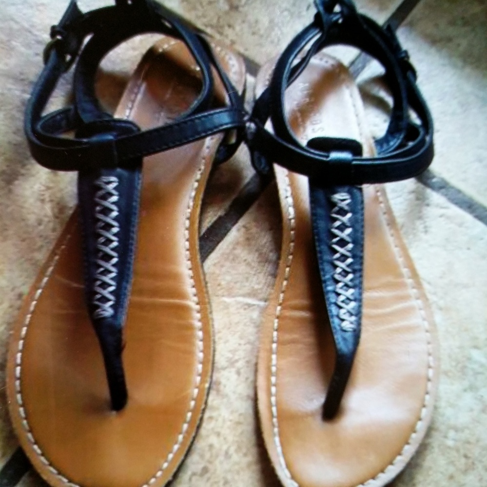 Aeropostale womens sandals size 6