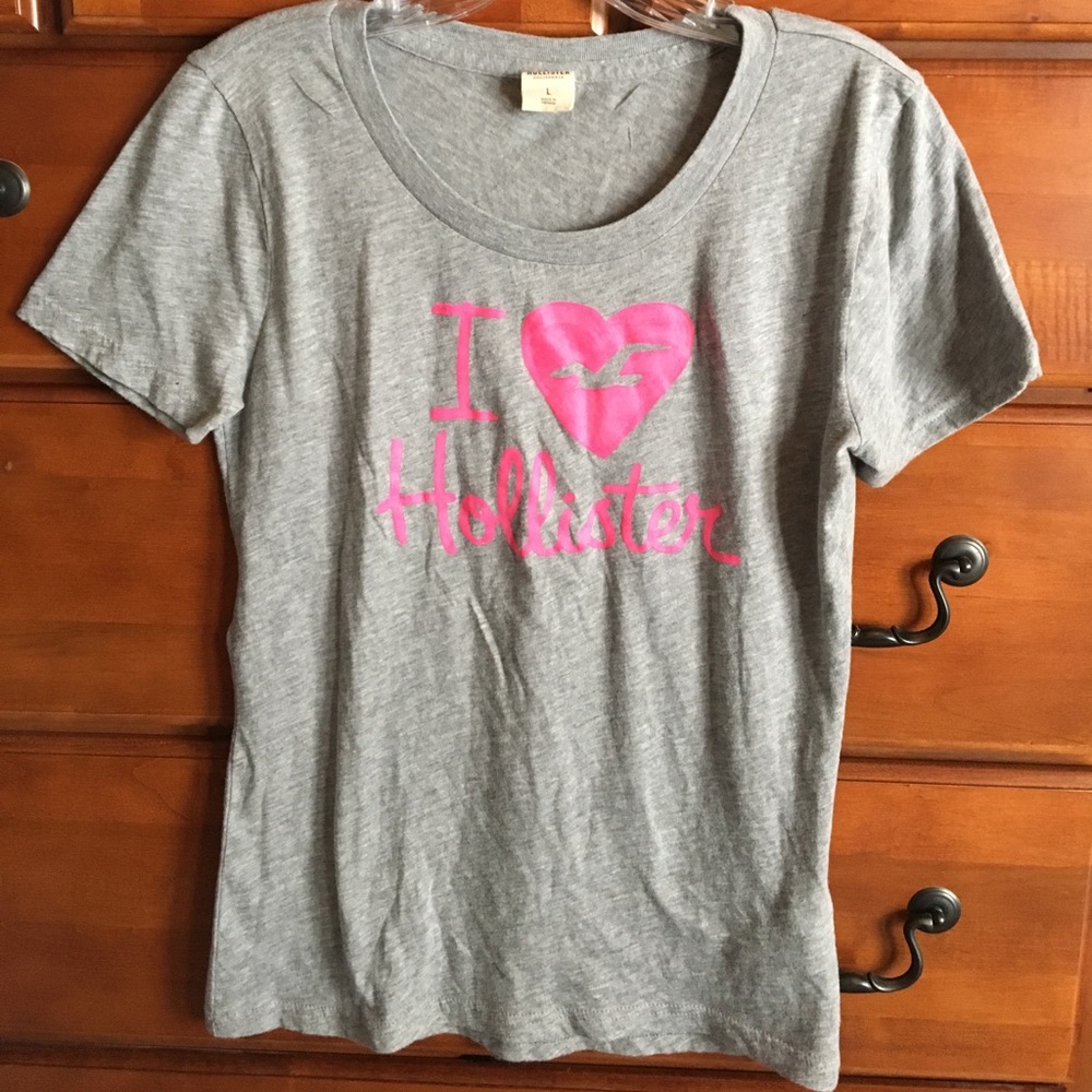 Hollister tshirt