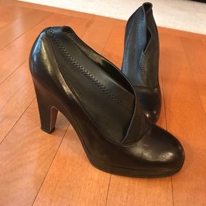 Derek Lam black leather booties with stretch