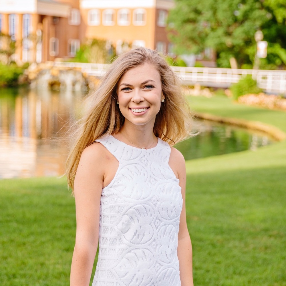 Meet your Posher, Emily
