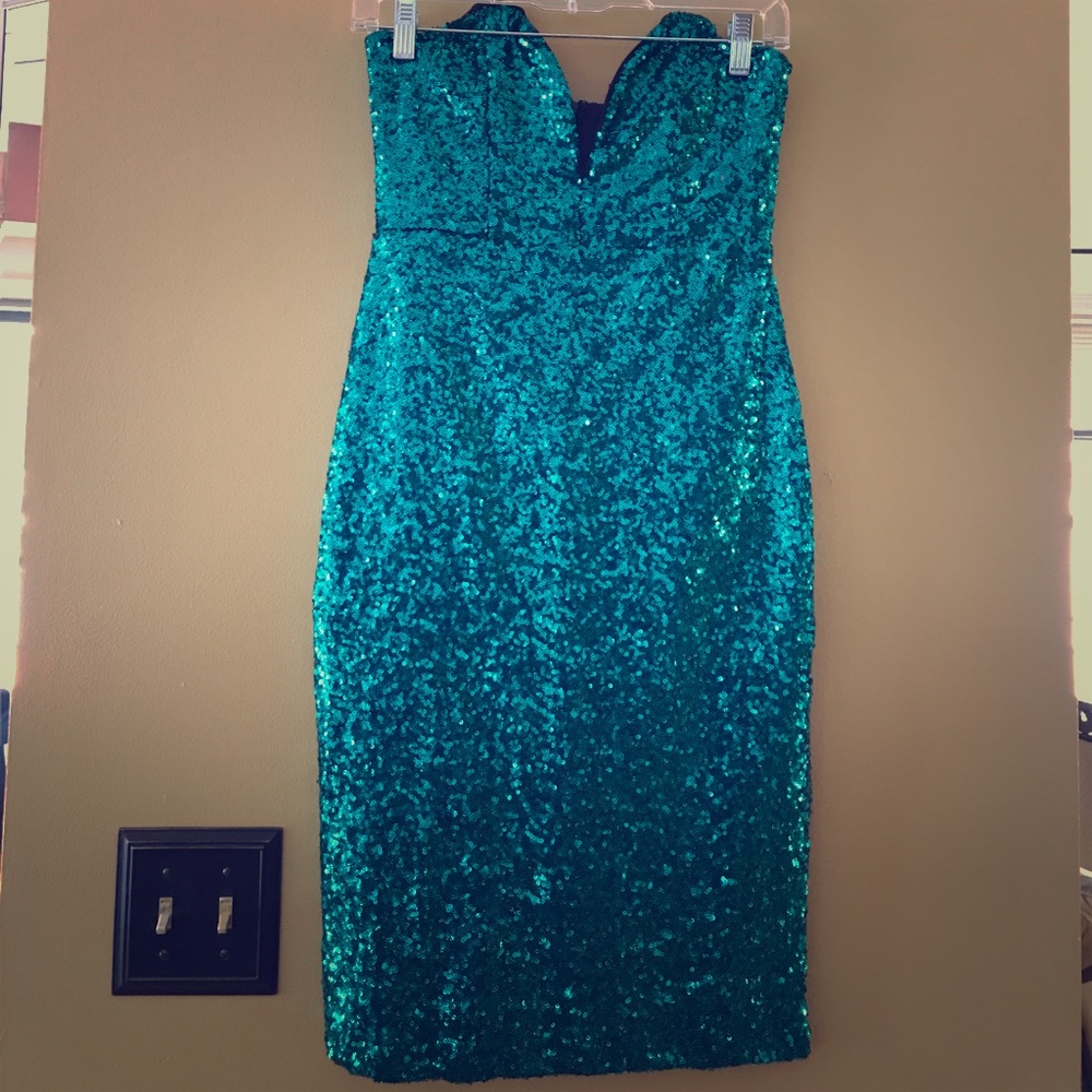 Sequin green dress