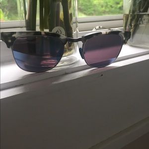 😊 Westward Sunglasses 😎 Blue Tinted! 💙🖤