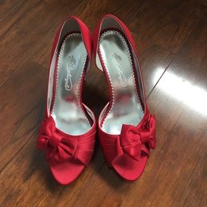 Michaelangelo red heels size 7.5