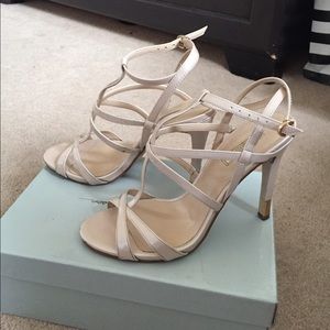SALE! Guess nude sandals