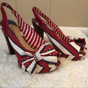 💥DONATING SOON💥Red white blue Gianni Bini heels