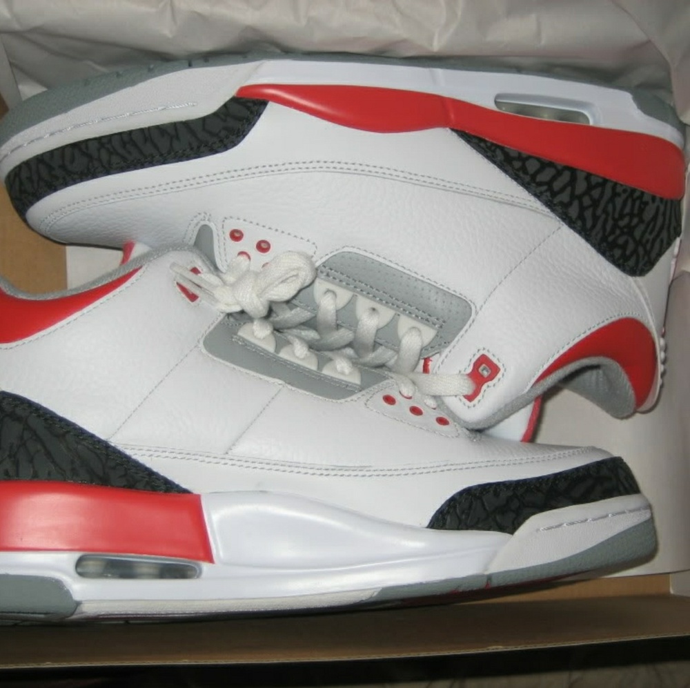 Ds fire red retro threes