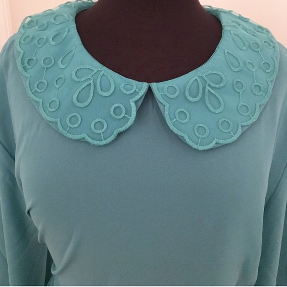 ✨TURQUOISE ORNATE SHEER TOP✨PLUS SIZE NWT - Picture 3 of 5