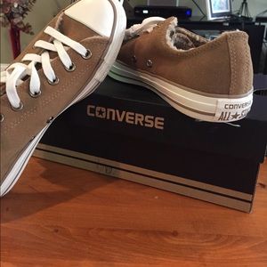 Converse tan size:US8