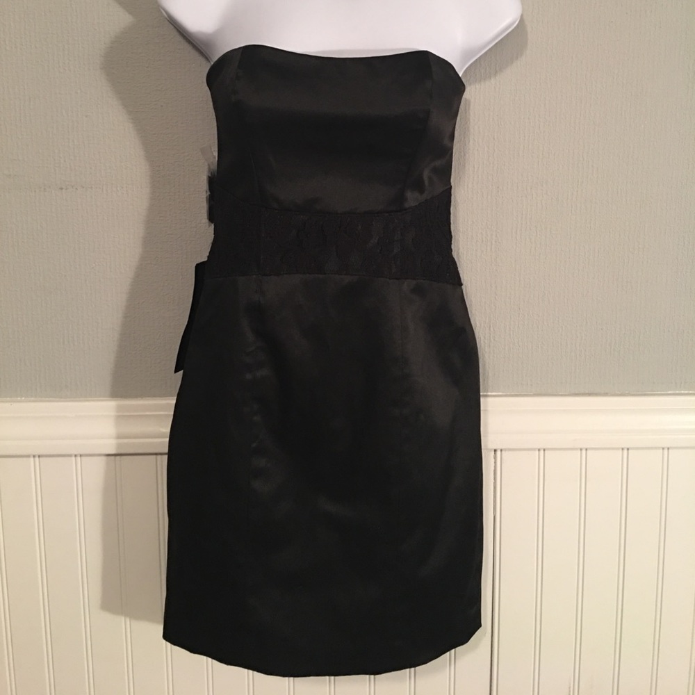 Bebe Gina strapless lace dress