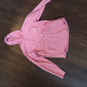 Vineyard vines hooded tee