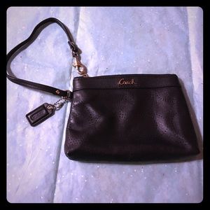 New Coach Clutch (Wristlet)