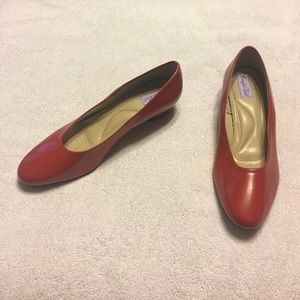 Hush Puppies Classic Pumps