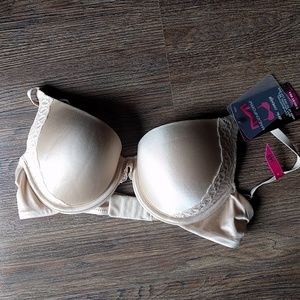 Brand new never worn NWT maidenform bra 34b