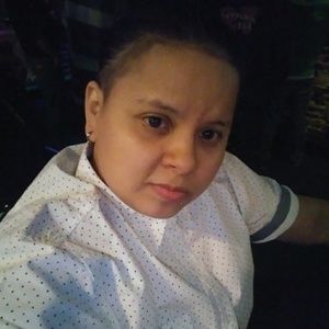 Meet your Posher, Desiree