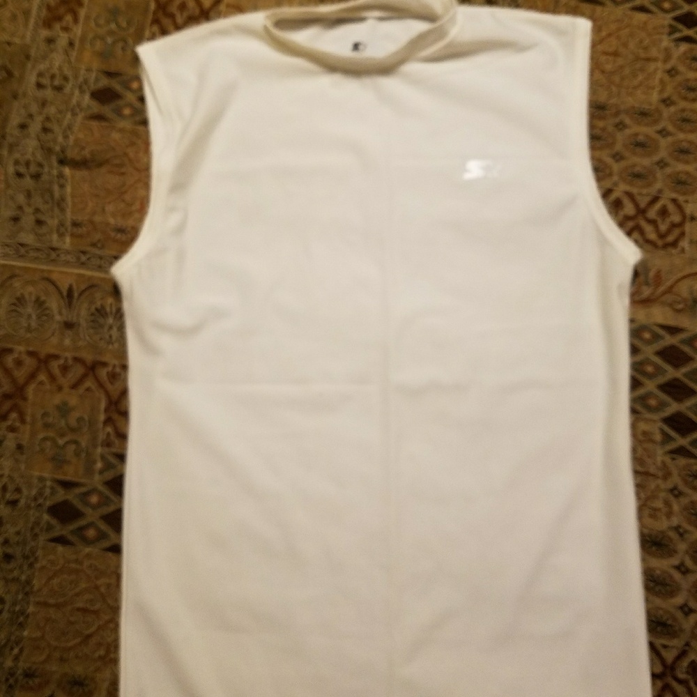Sleeveless shirt