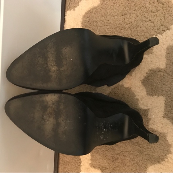 Tahari booties in black! SZ 10 - Picture 3 of 3