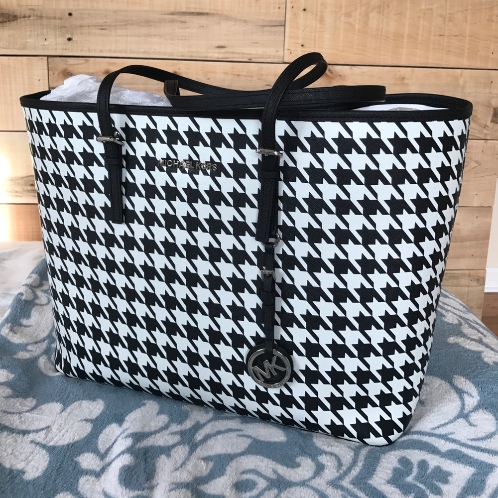 Michael Kors houndstooth jet set travel tote