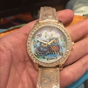 Cute owl watch