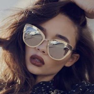 Quay Australia "Super Girl" Gold/Mirrored Frame