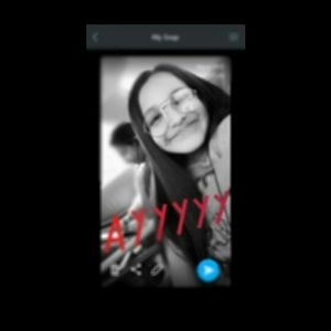 Meet your Posher, Valeria