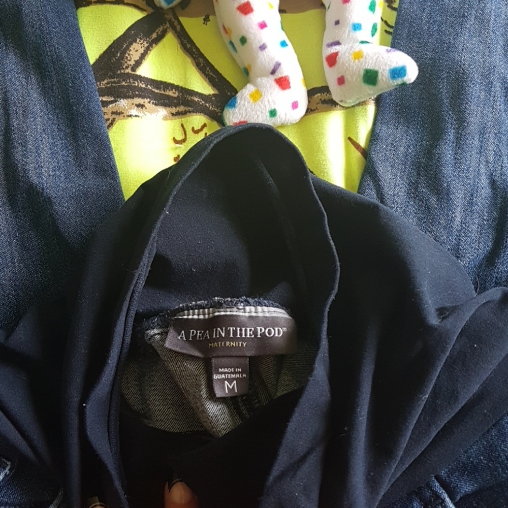 Maternity capris - Picture 2 of 4