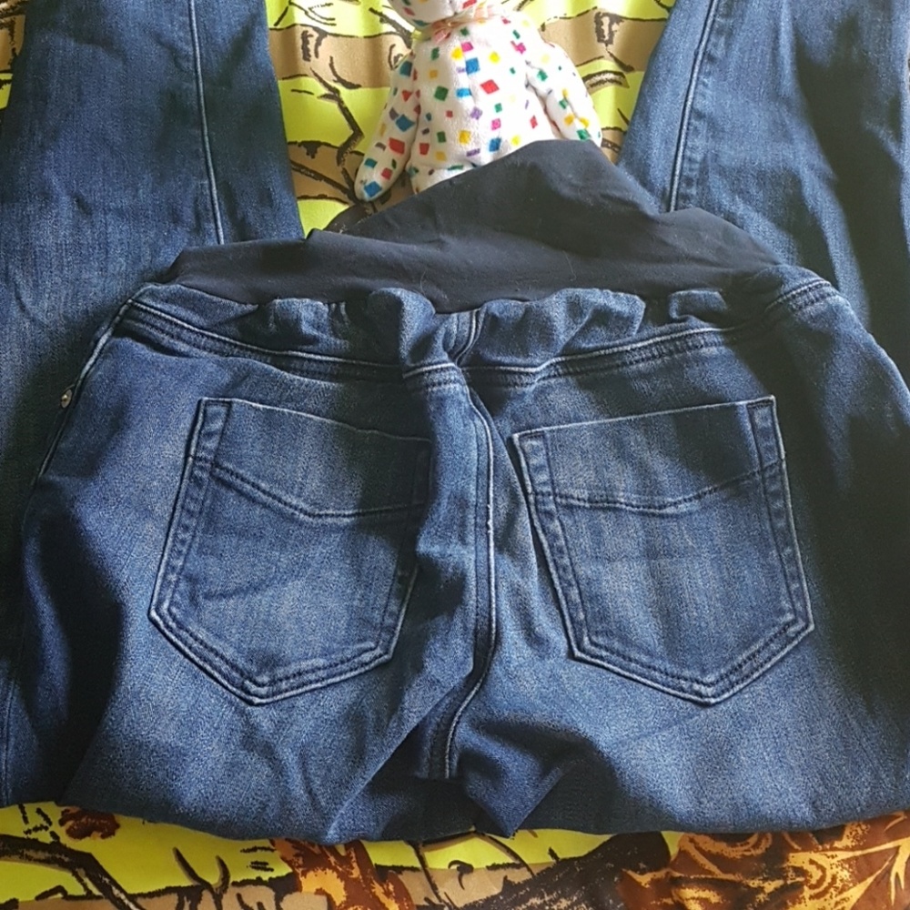 Maternity capris - Picture 3 of 4