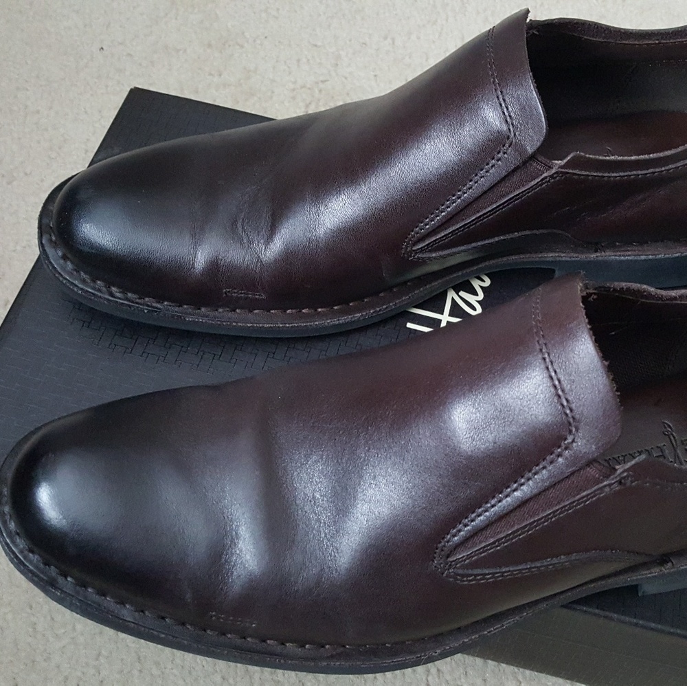 Men's Casuals..Great condition.. worn once!!!