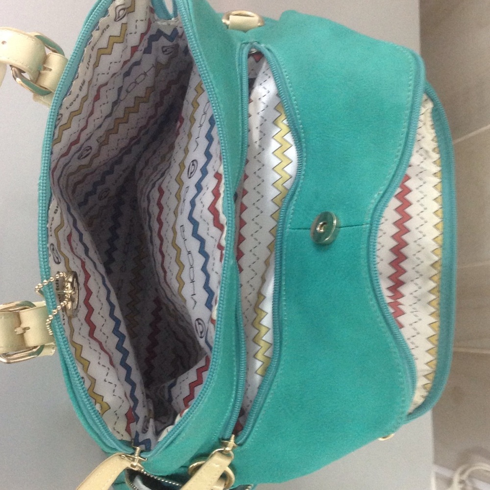 Bag - Picture 2 of 4