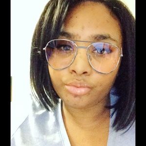 Meet your Posher, Tiara